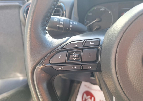 Toyota Yaris cena 82900 przebieg: 22725, rok produkcji 2022 z Podkowa Leśna małe 596